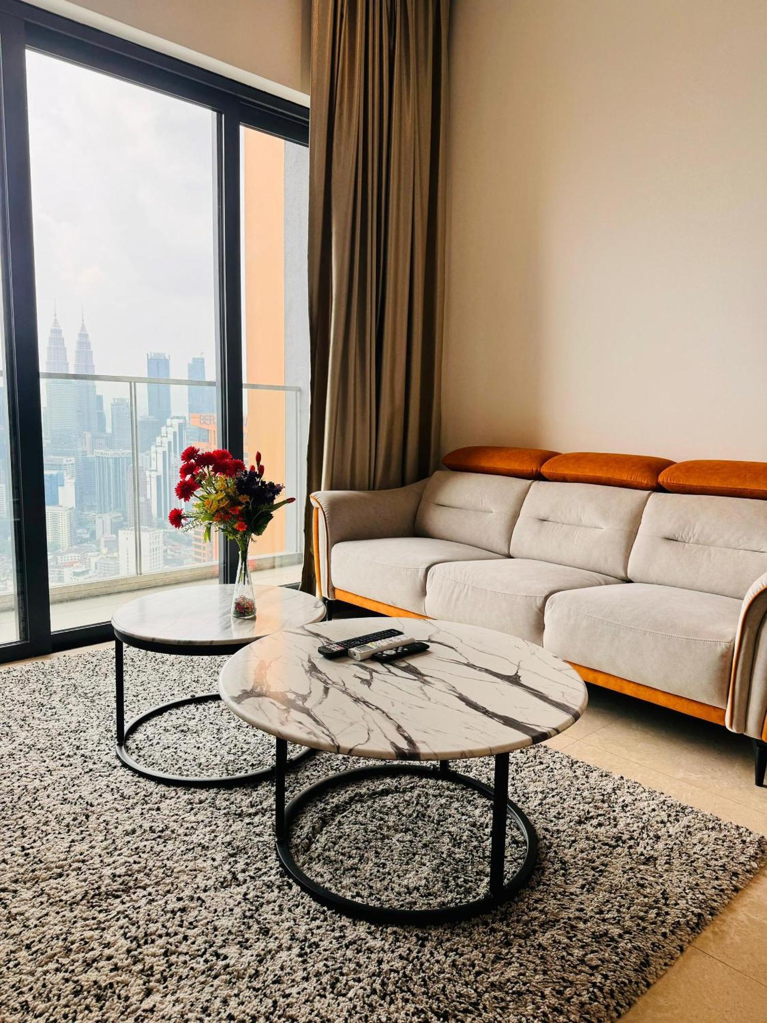 Lucantia Serviced Suites Куала-Лумпур Экстерьер фото